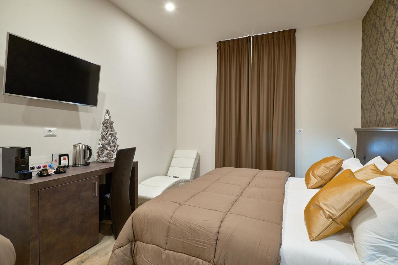 Ricaroka Hotel Альбенга Экстерьер фото