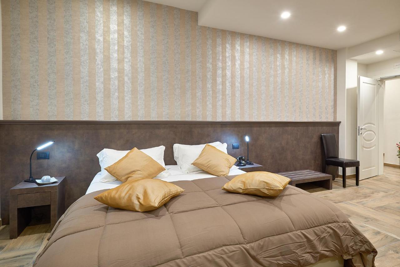 Ricaroka Hotel Альбенга Экстерьер фото